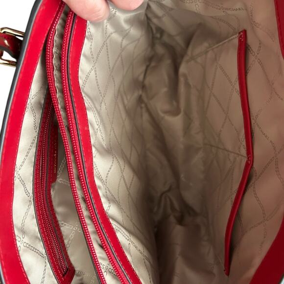 Michael Kors Voyager East West Large Saffiano Leather Tote Crimson Colorblock - Picture 10 of 12